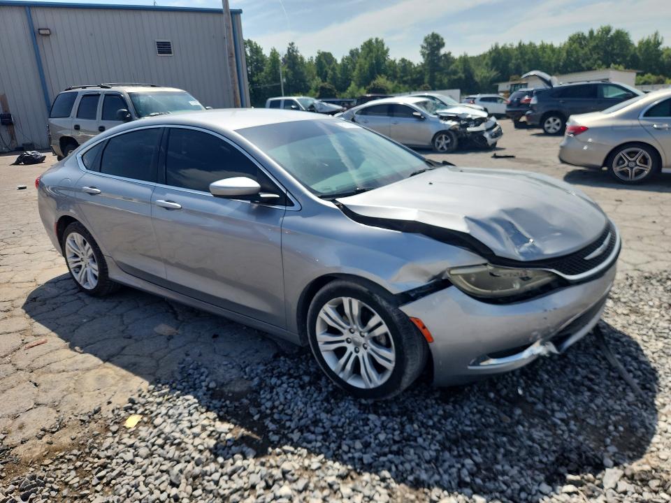 Photo 4 from auction – 2015 CHRYSLER 200 with VIN 1C3CCCAB9FN622599