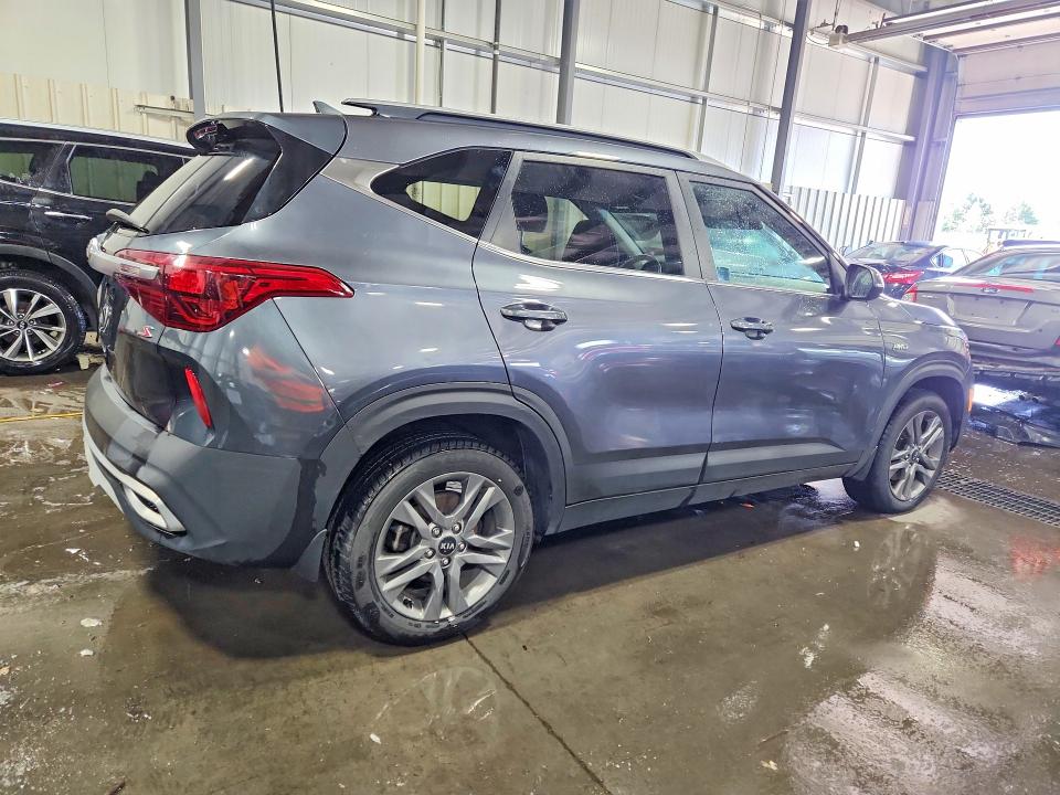 Photo 3 from auction – 2021 KIA SELTOS with VIN KNDEUCAA4M7133666