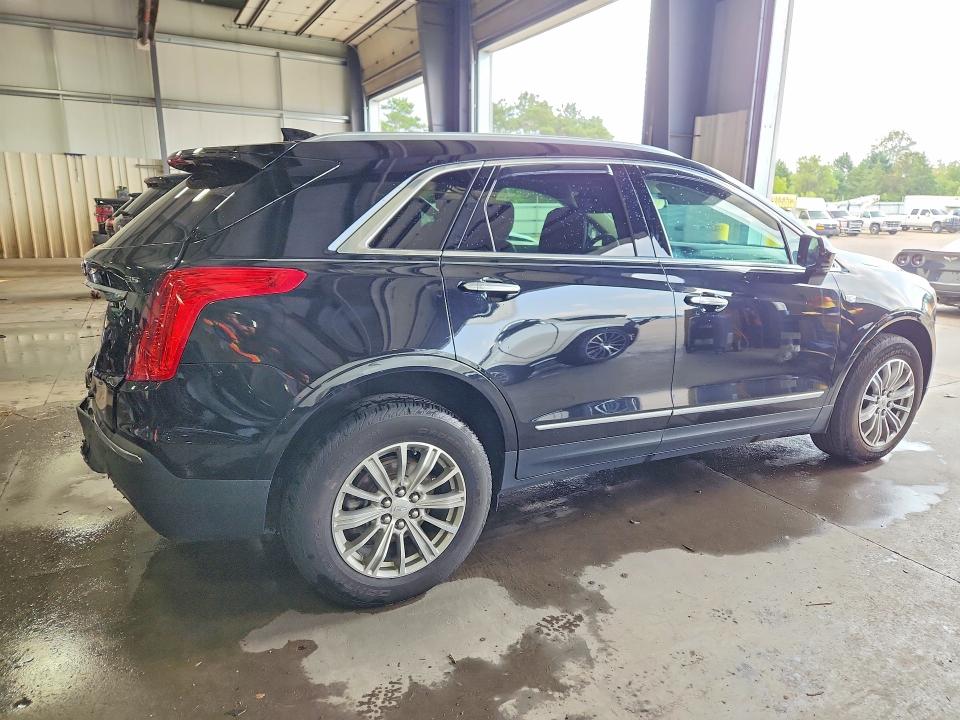 صورة رقم 3 من المزاد - 2017 CADILLAC XT5 مع VIN 1GYKNDRS7HZ143650