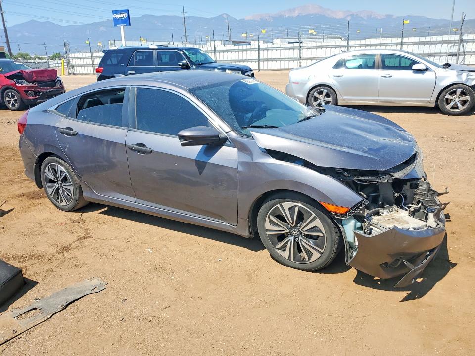 Photo 4 from auction – 2017 HONDA CIVIC with VIN 19XFC1F31HE014159