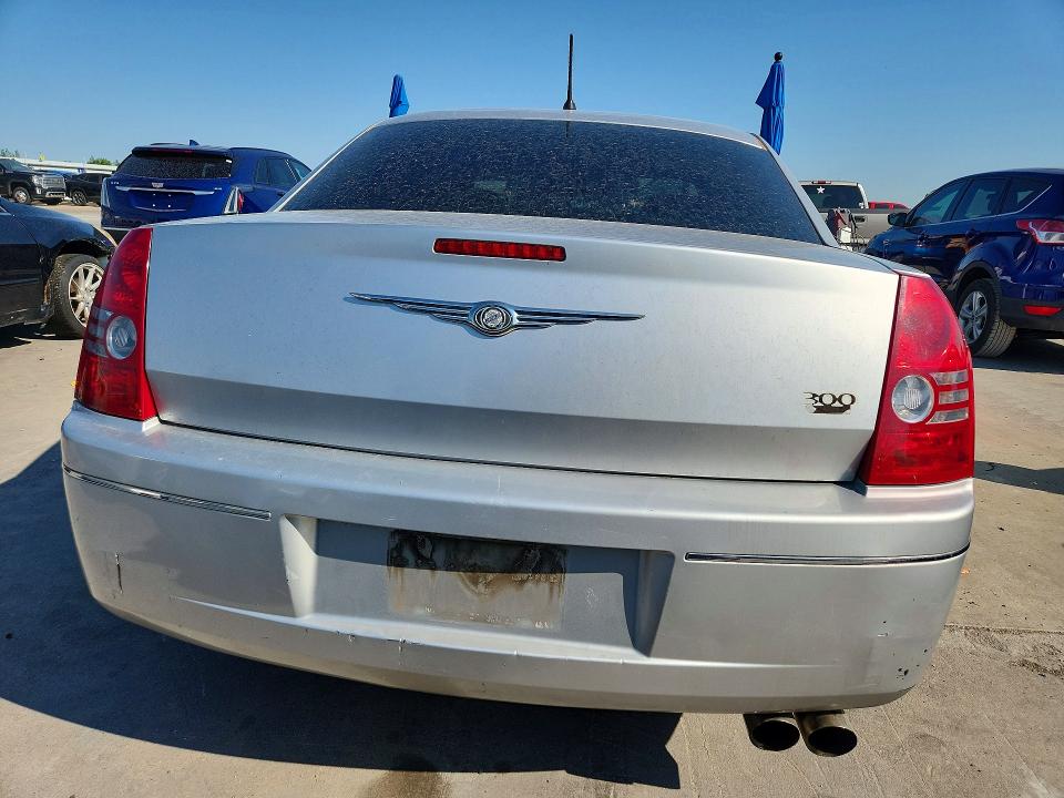 Photo 6 from auction – 2008 CHRYSLER 300 with VIN 2C3KA53GX8H222598