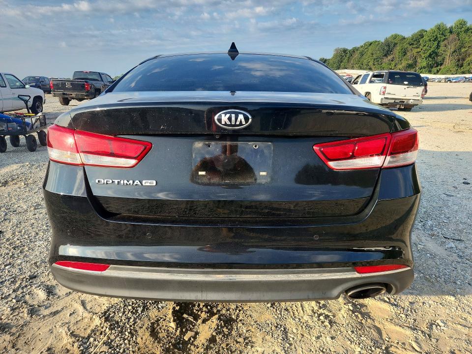 Photo 6 from auction – 2018 KIA OPTIMA with VIN 5XXGT4L33JG243160