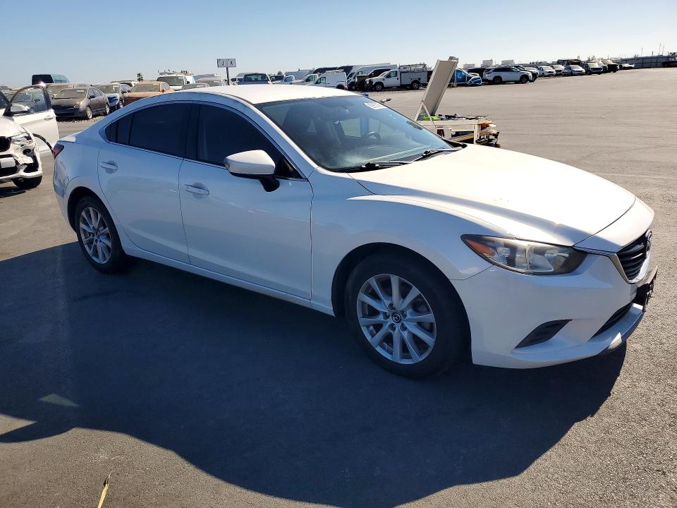 Снимка 4 от търг – 2014 MAZDA 6 с VIN JM1GJ1U69E1151520