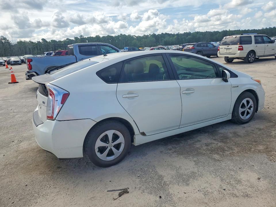 Photo 3 from auction – 2012 TOYOTA PRIUS with VIN JTDKN3DU7C1564526