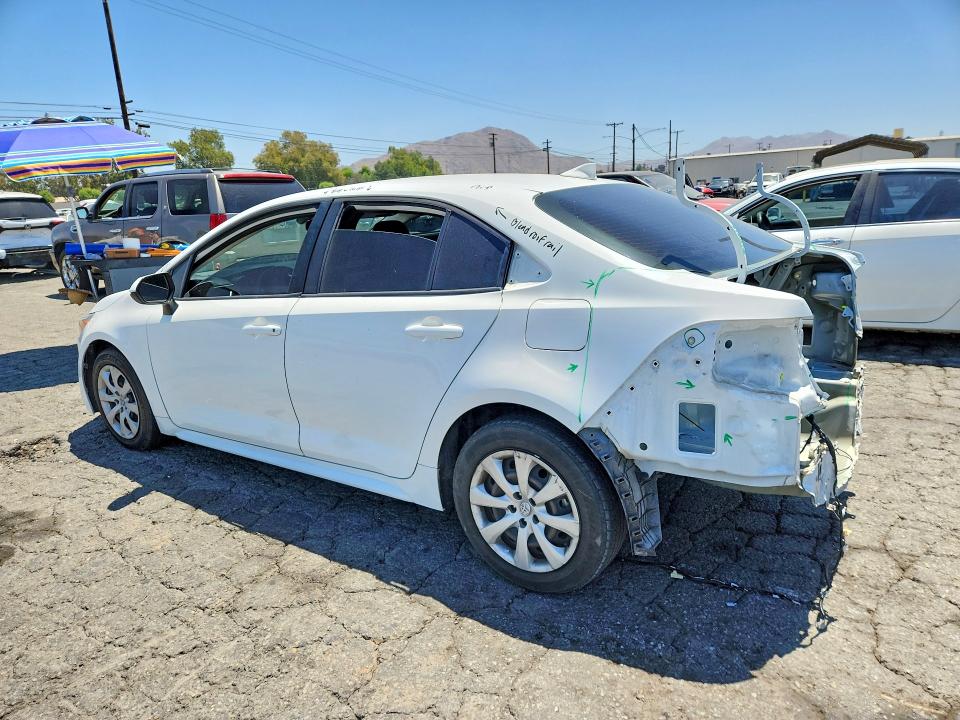 Photo 2 from auction – 2021 TOYOTA COROLLA with VIN 5YFEPMAE0MP247727