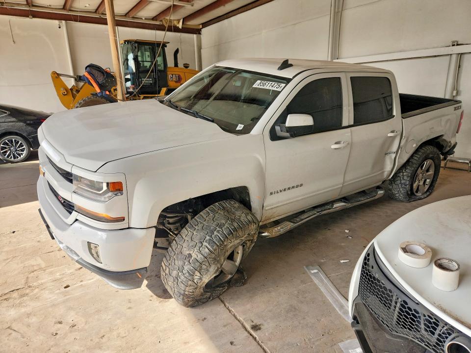 CHEVROLET SILVERADO 2017 with VIN 3GCUKREC0HG151740 - Photo from auction