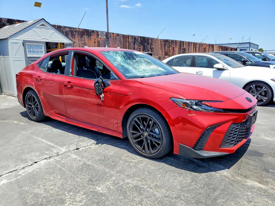 Photo 4 from auction – 2025 TOYOTA CAMRY with VIN 4T1DAACK8SU199355