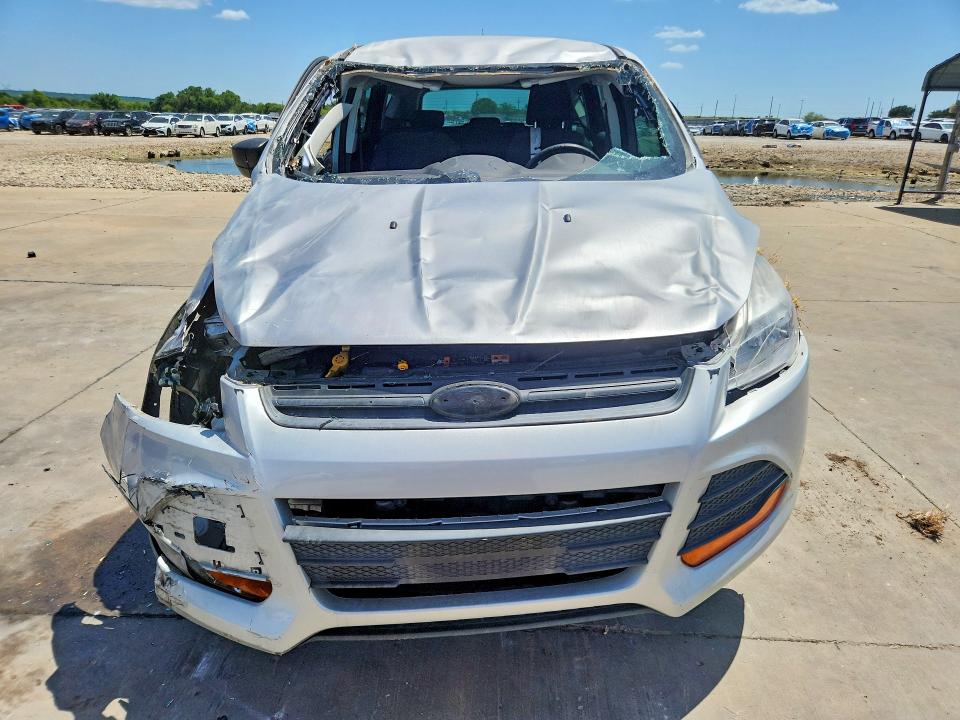 Photo 5 from auction – 2016 FORD ESCAPE with VIN 1FMCU0F77GUB70893