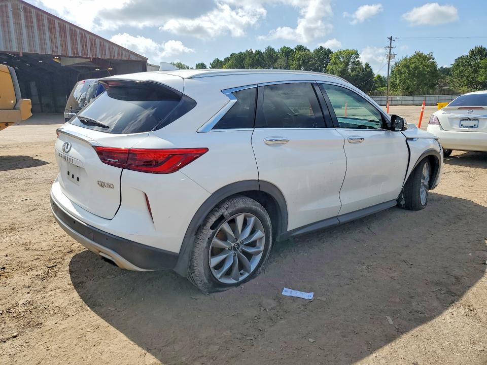 Photo 3 from auction – 2022 INFINITI QX50 with VIN 3PCAJ5BA8MF105719