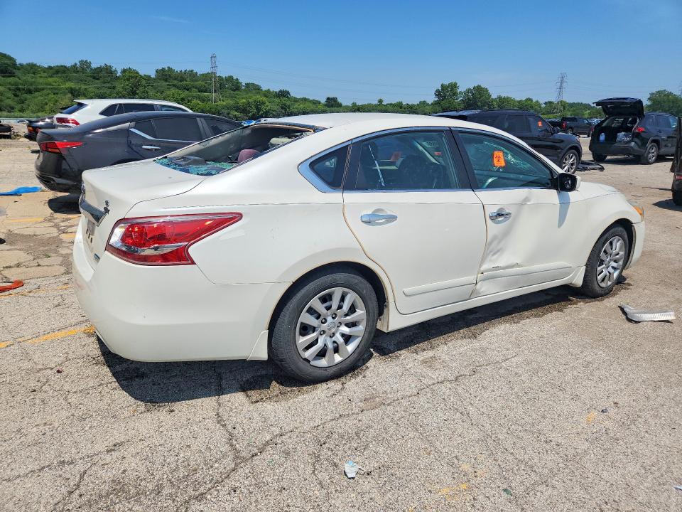 Photo 3 from auction – 2013 NISSAN ALTIMA with VIN 1N4AL3AP7DC247101