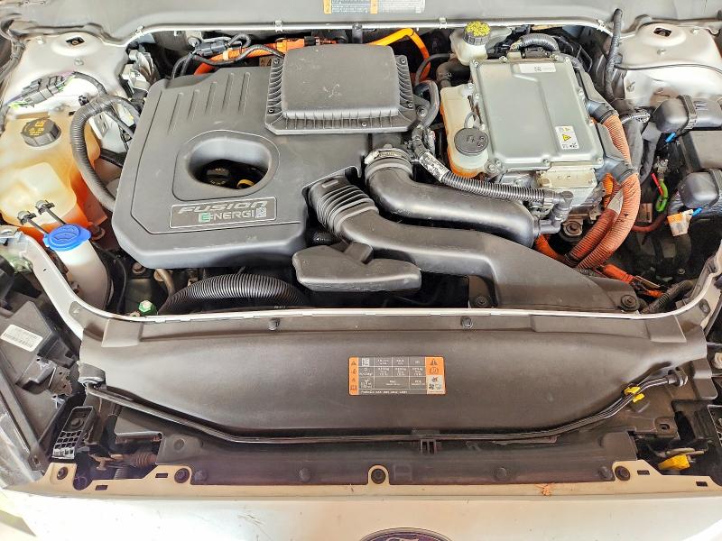 Photo 11 from auction – 2018 FORD FUSION with VIN 3FA6P0PU1JR131184