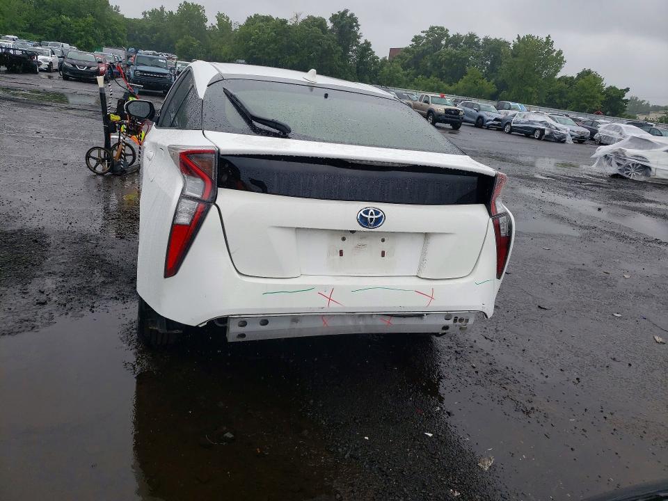 Photo 6 from auction – 2016 TOYOTA PRIUS with VIN JTDKBRFU3G3019622