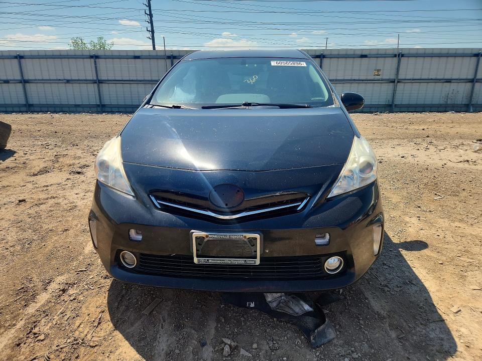 Photo 5 from auction – 2014 TOYOTA PRIUS V with VIN JTDZN3EU6EJ010507