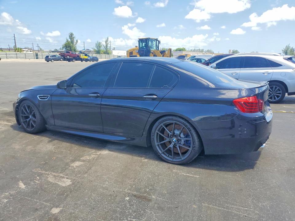 Photo 2 from auction – 2015 BMW M5 with VIN WBSFV9C50FD594803