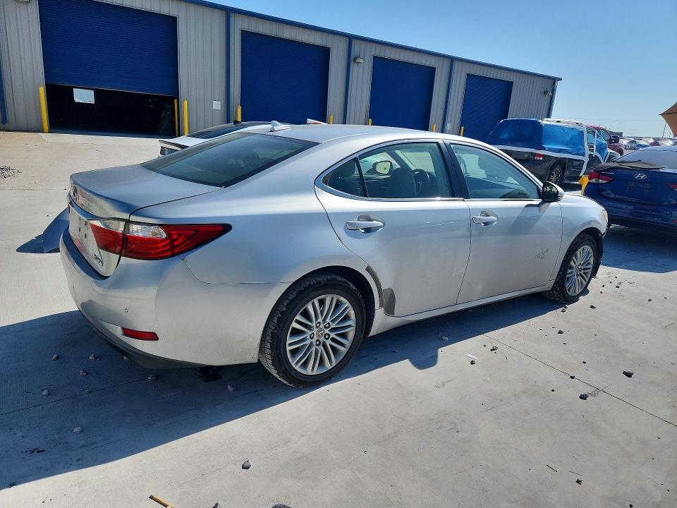 Photo 3 from auction – 2013 LEXUS ES with VIN JTHBK1GG7D2030150