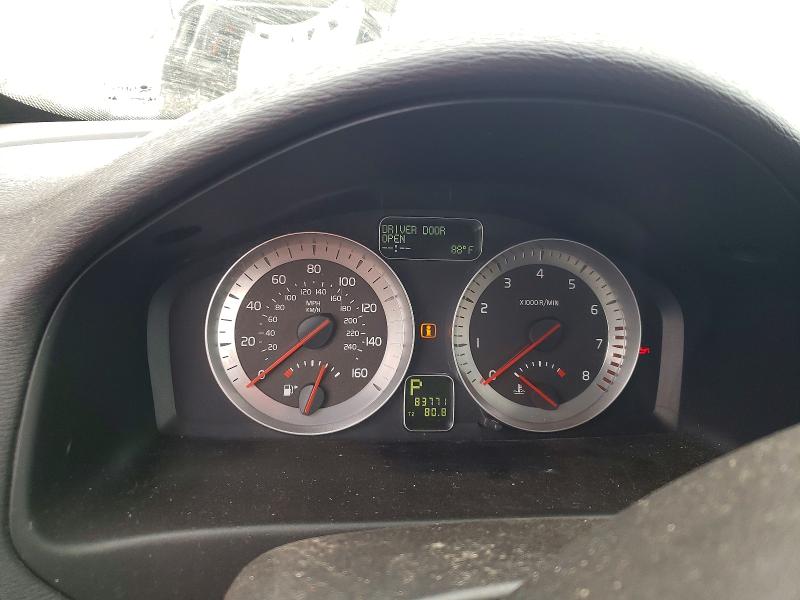 Photo 9 from auction – 2011 VOLVO C70 with VIN YV1672MC8BJ107875
