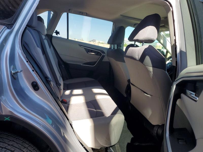 Photo 11 from auction – 2024 TOYOTA RAV4 with VIN JTMW1RFV4RD125409
