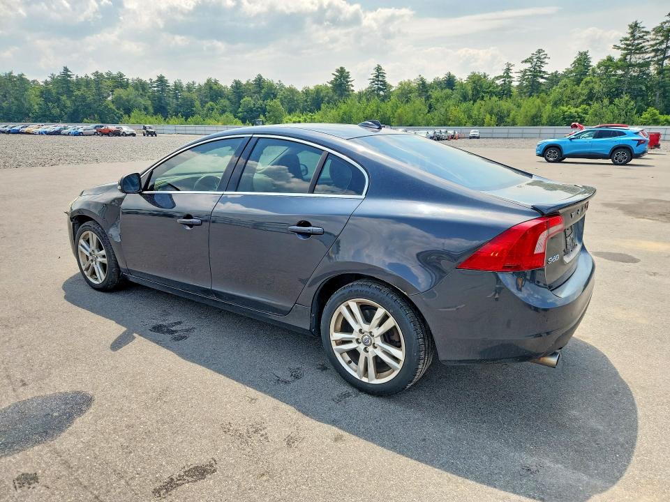 Photo 2 from auction – 2013 VOLVO S60 with VIN YV1612FH3D2179882