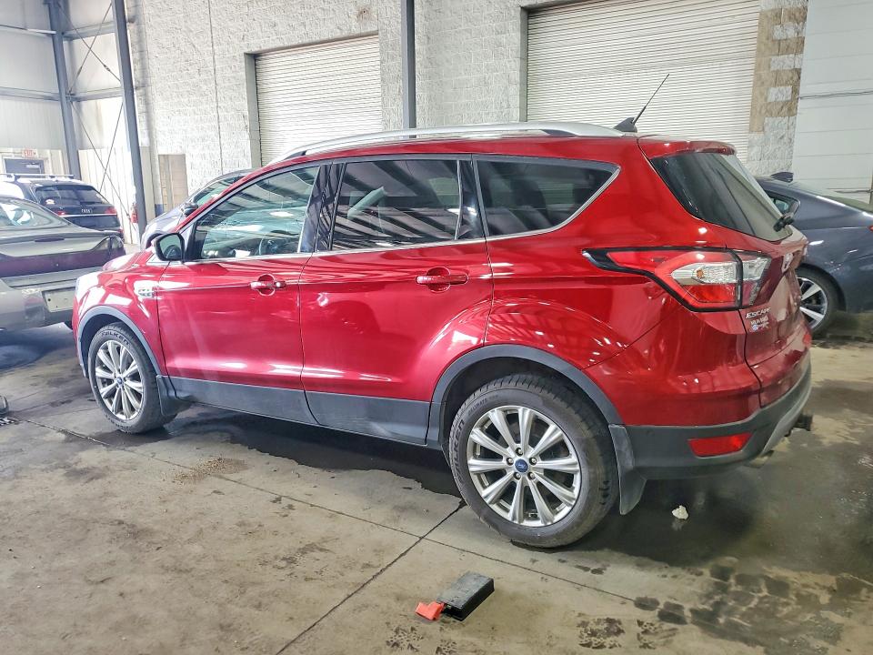Photo 2 from auction – 2018 FORD ESCAPE with VIN 1FMCU9J94JUD59702