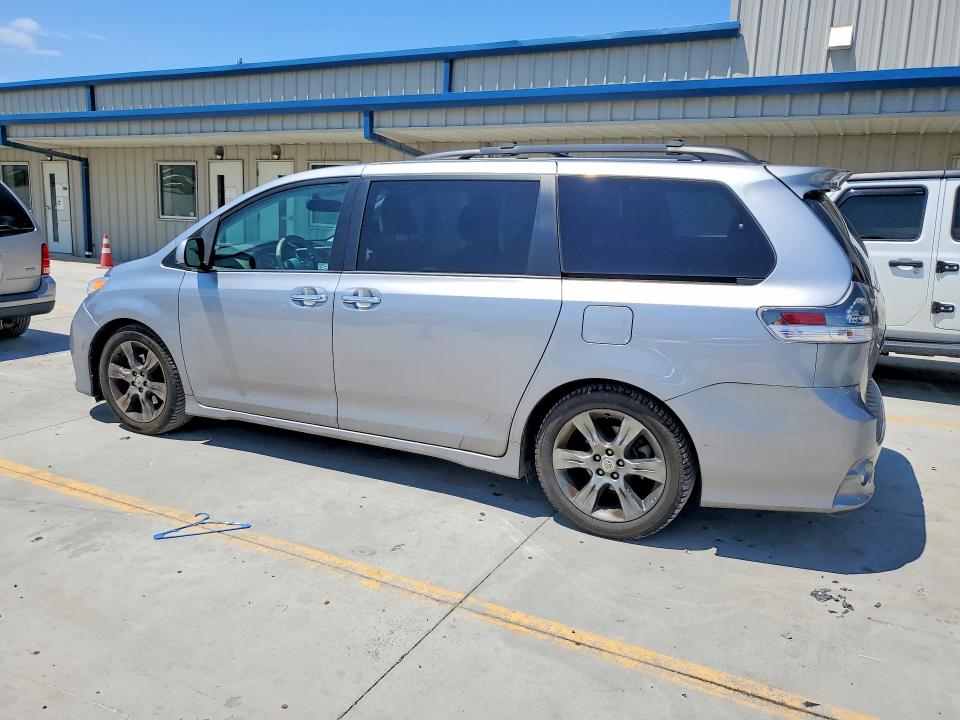 Photo 2 from auction – 2013 TOYOTA SIENNA with VIN 5TDXK3DCXDS299708