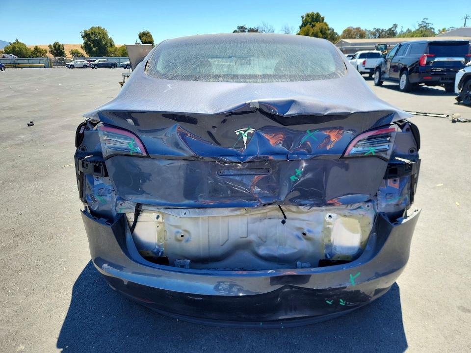 Photo 6 from auction – 2023 TESLA MODEL 3 with VIN 5YJ3E1EAXPF640055