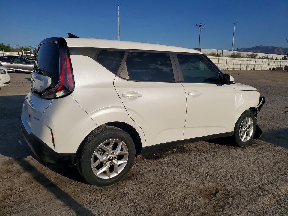 Photo 3 from auction – 2023 KIA SOUL with VIN KNDJ23AU6P7873366