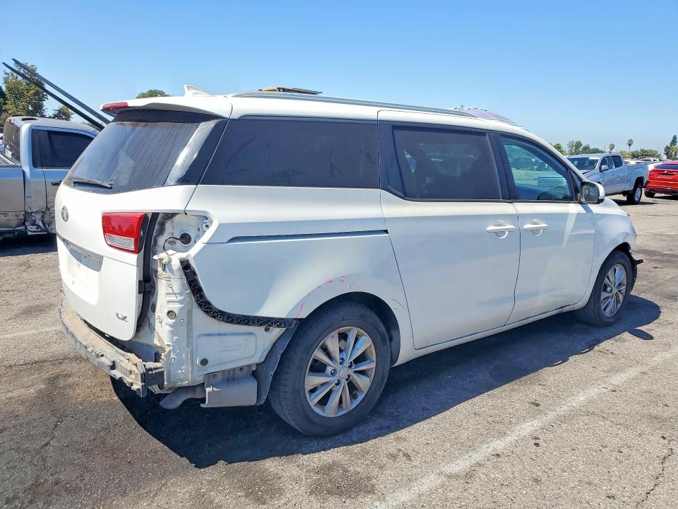 Photo 3 from auction – 2016 KIA SEDONA with VIN KNDMB5C18G6090129