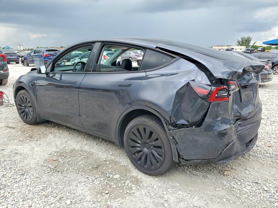 Photo 2 from auction – 2024 TESLA MODEL Y with VIN 7SAYGDEE7RA222575