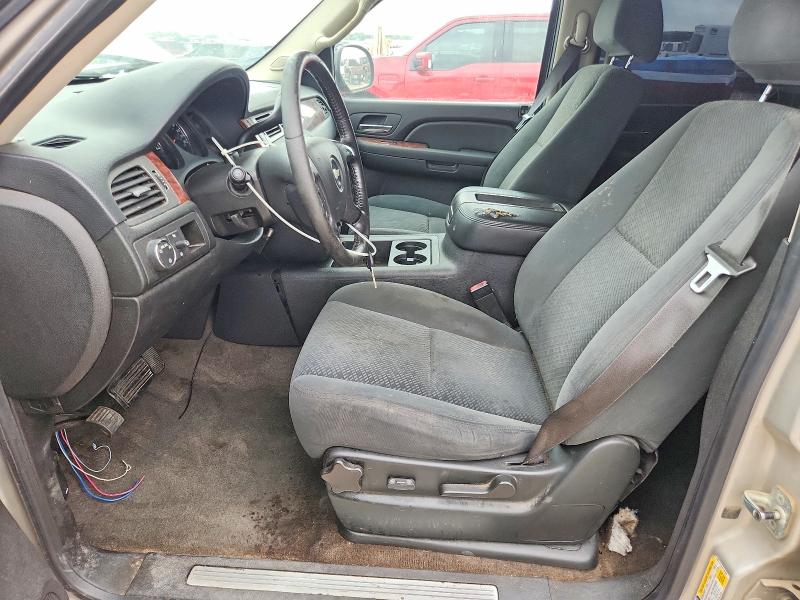 Photo 7 from auction – 2008 CHEVROLET TAHOE with VIN 1GNFC13J18R140889