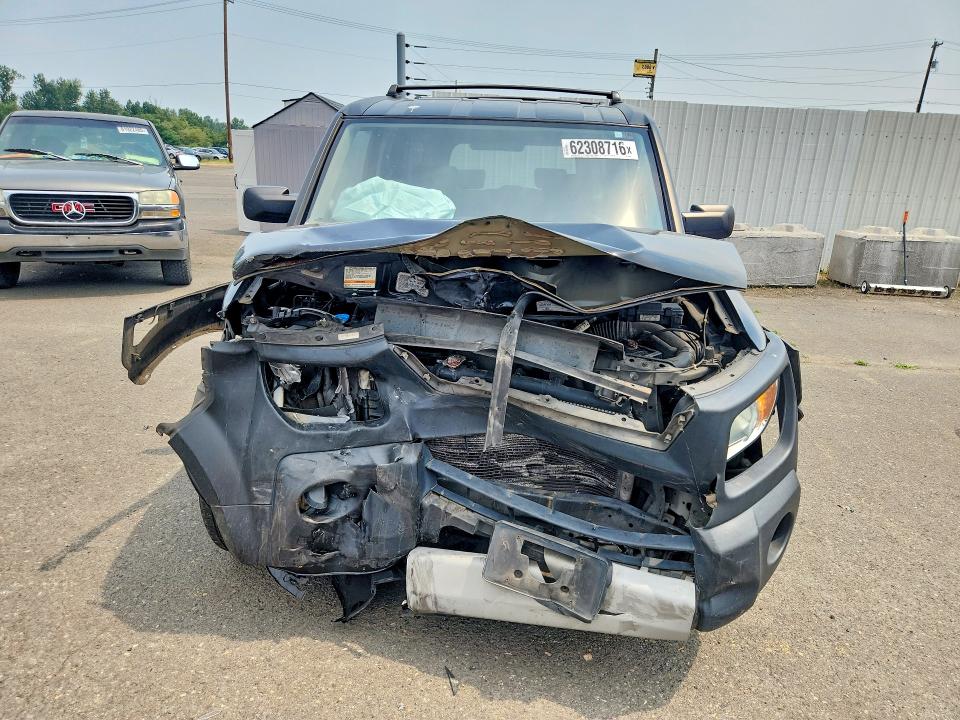 Photo 5 from auction – 2005 HONDA ELEMENT with VIN 5J6YH286X5L028257