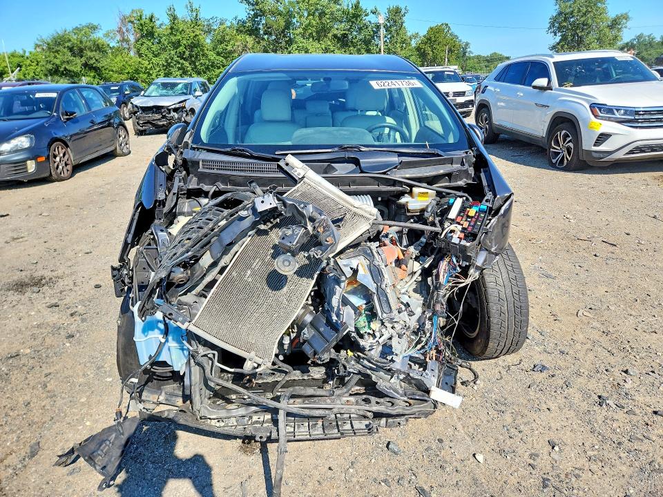 Photo 5 from auction – 2013 TOYOTA PRIUS V with VIN JTDZN3EU4D3271380