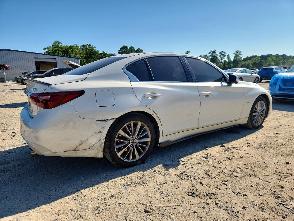 Photo 3 from auction – 2018 INFINITI Q50 with VIN JN1EV7AP0JM592153