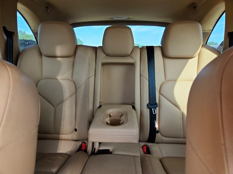 Photo 10 from auction – 2012 PORSCHE CAYENNE with VIN WP1AE2A28CLA91344