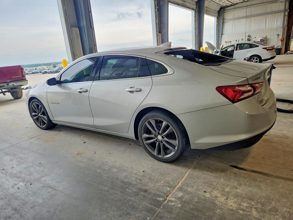 Photo 2 from auction – 2021 CHEVROLET MALIBU with VIN 1G1ZD5ST3MF007357