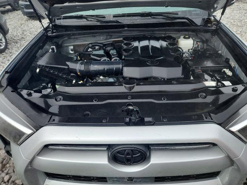 Photo 12 from auction – 2024 TOYOTA 4RUNNER with VIN JTERU5JR9R6236772