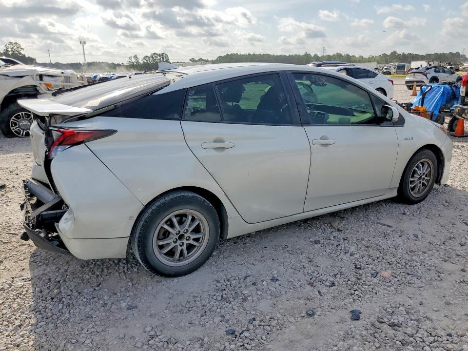 Photo 3 from auction – 2017 TOYOTA PRIUS with VIN JTDKBRFU8H3049183