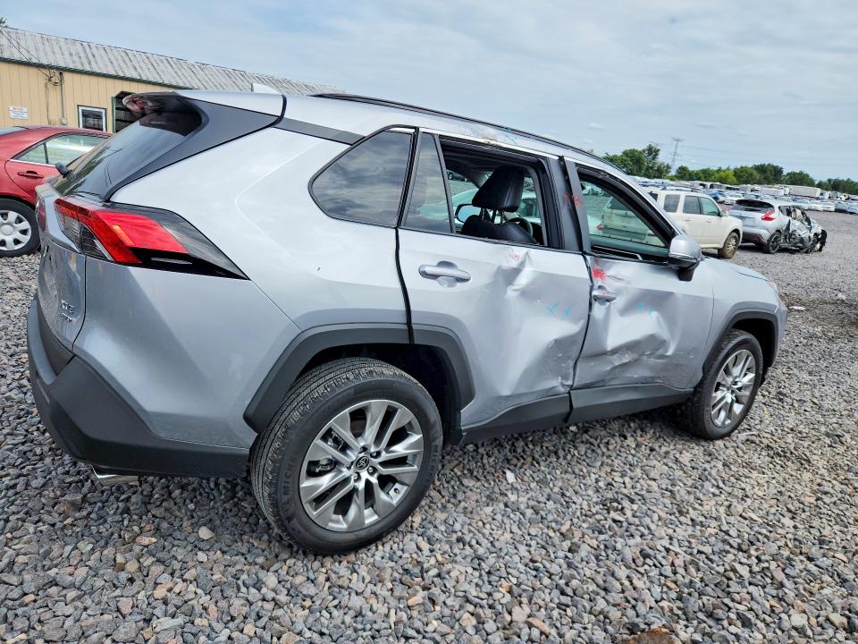 Photo 3 from auction – 2025 TOYOTA RAV4 with VIN 2T3A1RFV3SW542488
