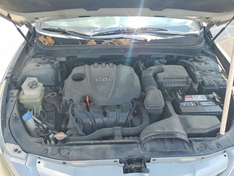 Photo 11 from auction – 2011 HYUNDAI SONATA with VIN 5NPEB4ACXBH021962