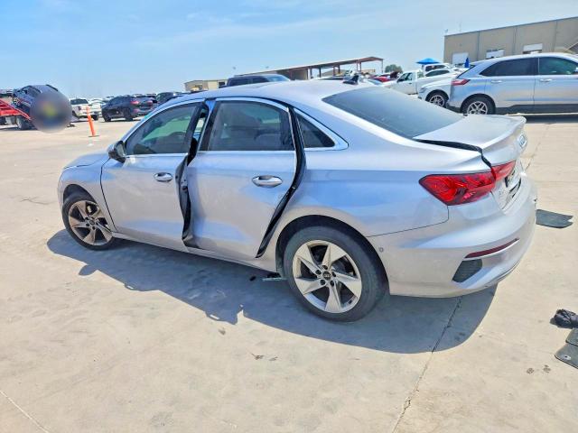 Фото 2 с аукциона – 2024 AUDI A3 с VIN WAUHUDGYXRA028581