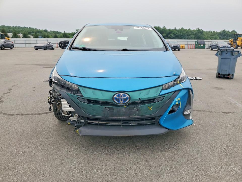 Photo 5 from auction – 2017 TOYOTA PRIUS PRIME with VIN JTDKARFP5H3056122