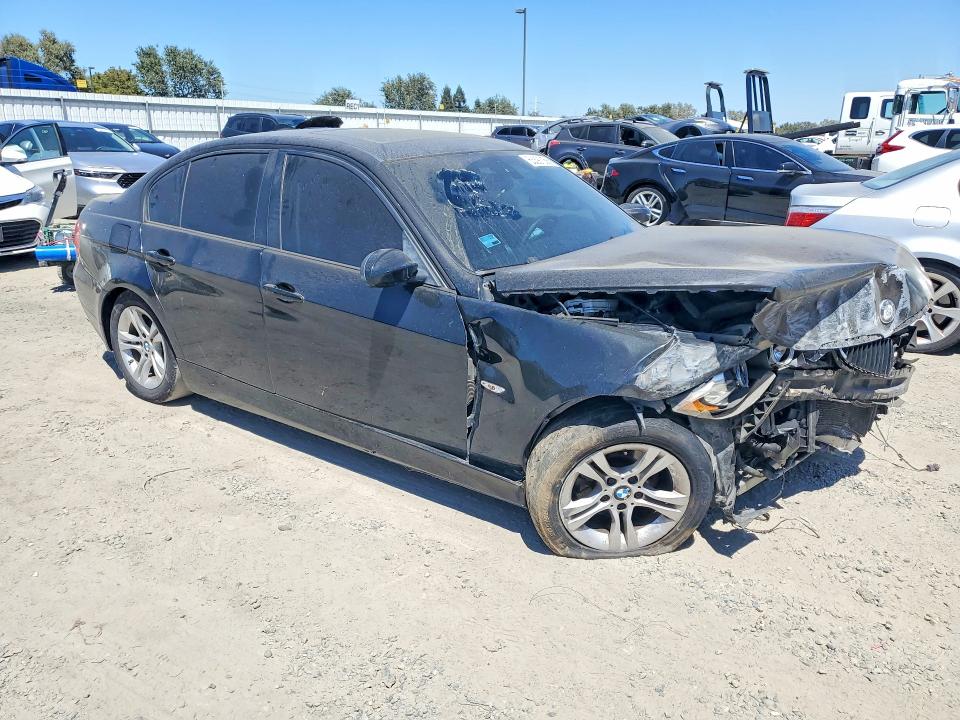 Photo 4 from auction – 2008 BMW 328 with VIN WBAVA37538NL52118
