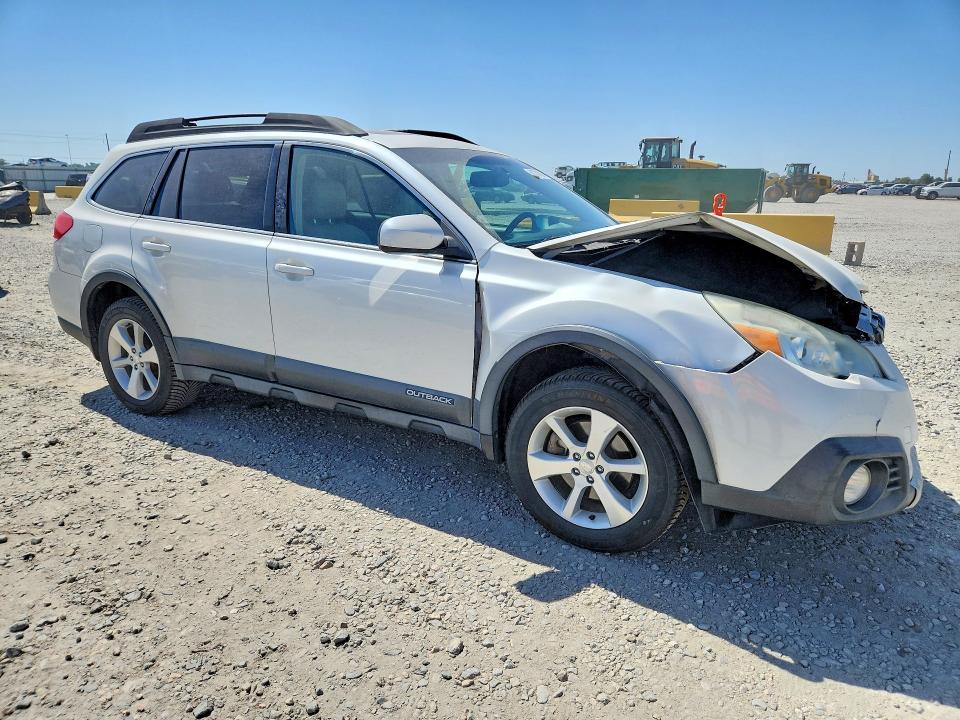 Photo 4 from auction – 2013 SUBARU OUTBACK with VIN 4S4BRDLC9D2323772