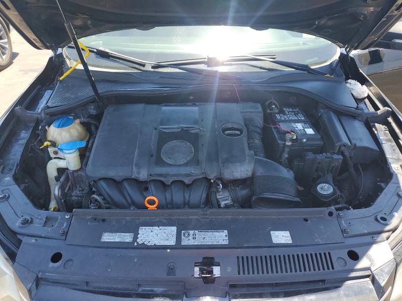 Photo 11 from auction – 2013 VOLKSWAGEN PASSAT with VIN 1VWBP7A3XDC120752
