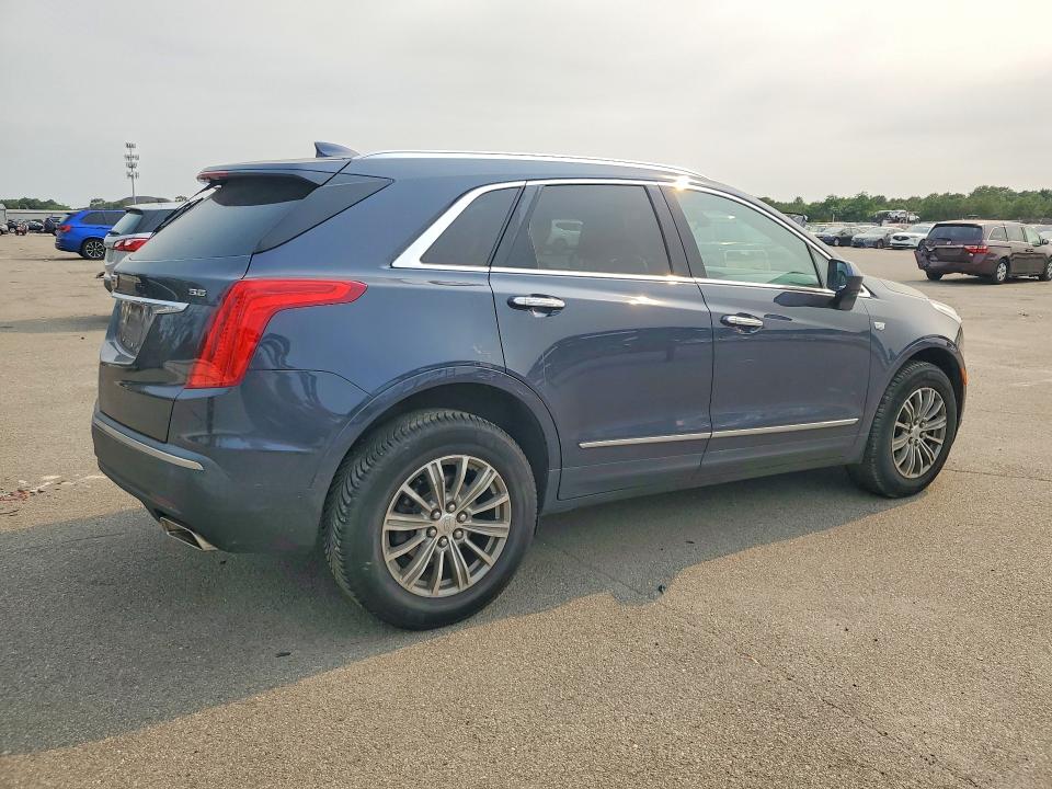 Photo 3 from auction – 2018 CADILLAC XT5 with VIN 1GYKNDRS7JZ188447