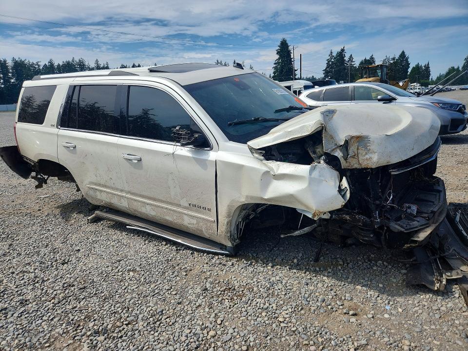 Photo 4 from auction – 2015 CHEVROLET TAHOE with VIN 1GNSKCKC7FR235583