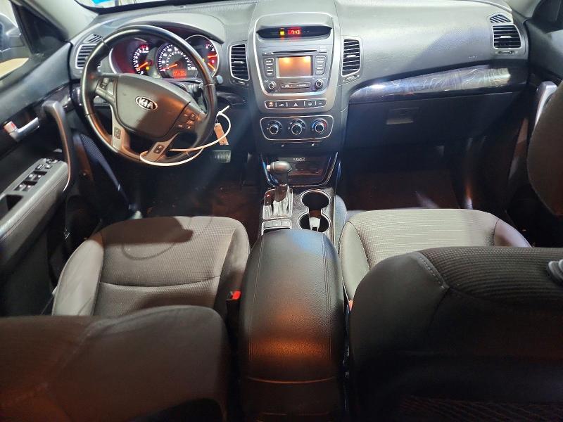 Photo 8 from auction – 2014 KIA SORENTO with VIN 5XYKTCA6XEG550523