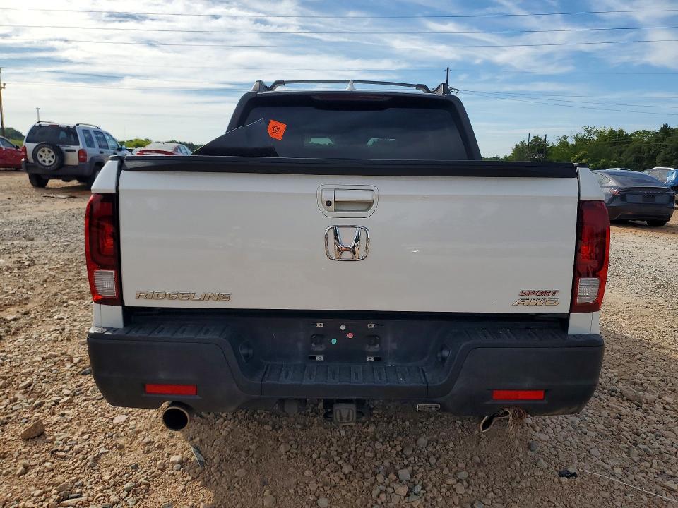 Photo 6 from auction – 2021 HONDA RIDGELINE with VIN 5FPYK3F18MB002320