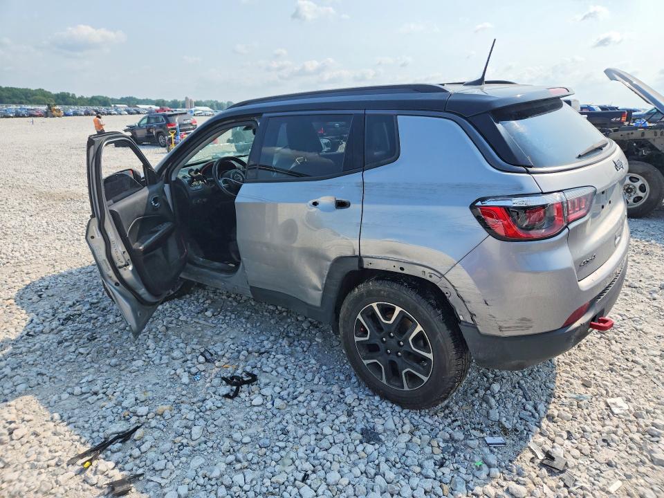 Photo 2 from auction – 2019 JEEP COMPASS with VIN 3C4NJDDB9KT790300