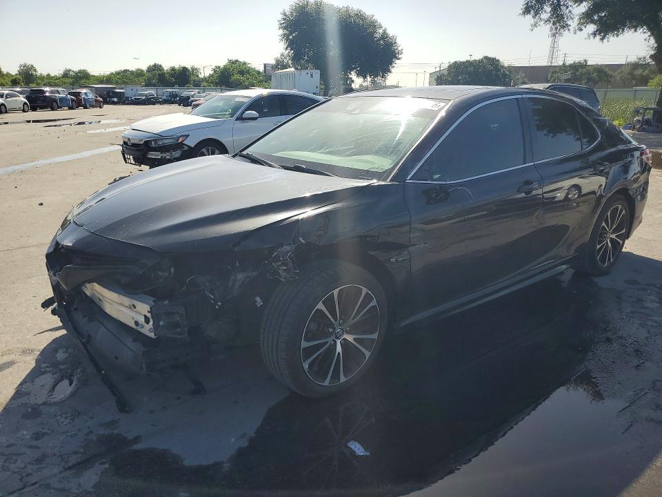 TOYOTA CAMRY 2020 with VIN 4T1M11AK7LU892101 - Photo from auction
