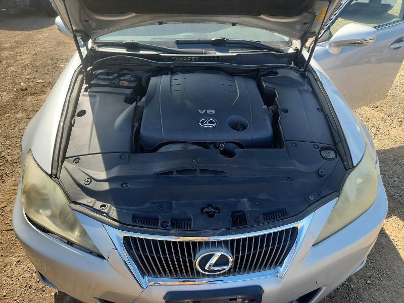 Photo 11 from auction – 2012 LEXUS IS with VIN JTHCF5C28C5055727
